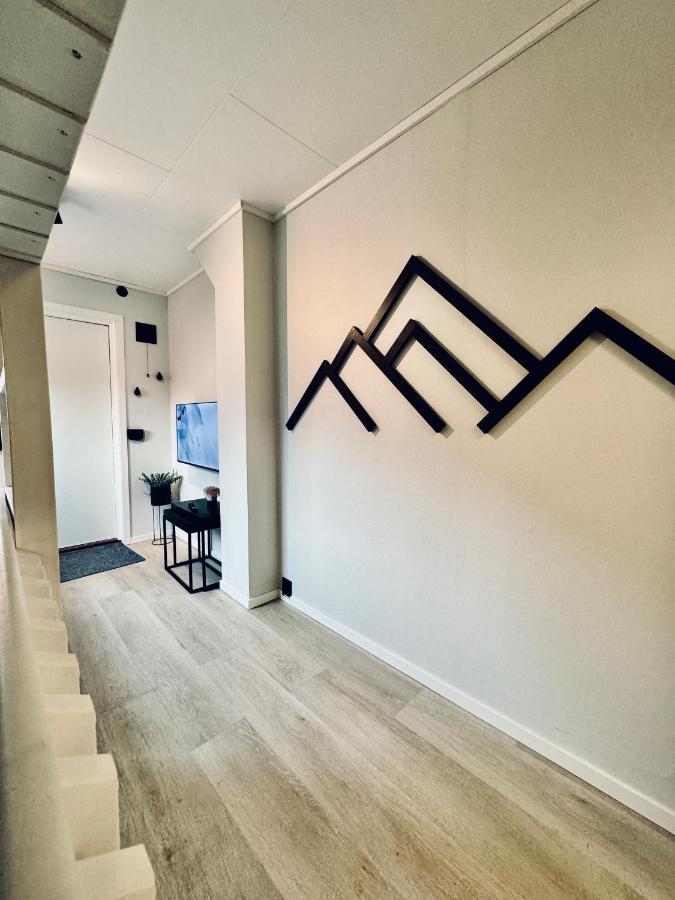 Apartamento New! Modern - Central - Cozy Place By The Sherpa Stairs Tromsø Exterior foto